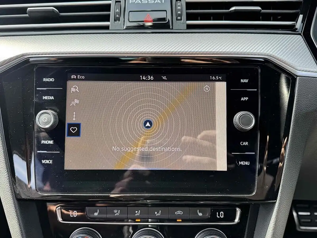 2020-volkswagen-passat-15-tsi-r-line-estate-5d-dsg-big-35