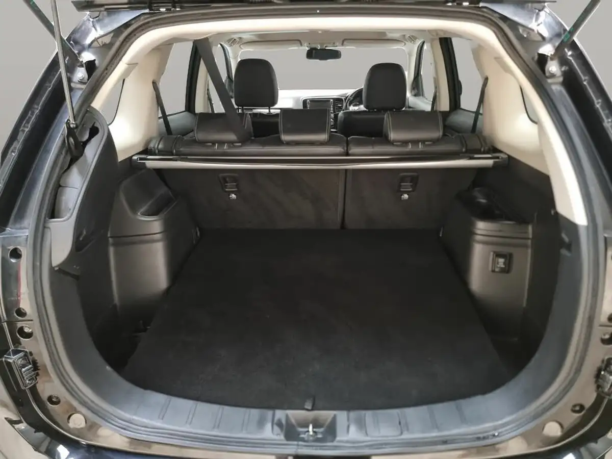 2017-mitsubishi-outlander-20-4hs-phev-5st-big-37