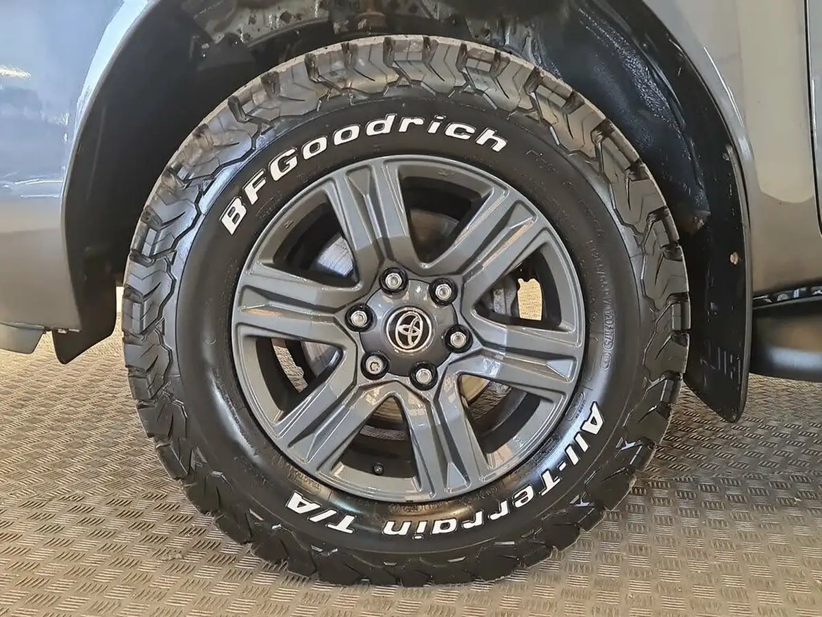 2021-toyota-hi-lux-24d-4d-icon-150hpeu6dt-e-big-5