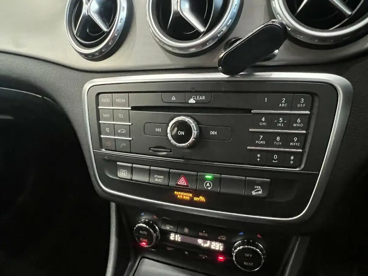 2016-mercedes-benz-gla-class-20-gla-250-amg-line-ss-7g-dct-big-18