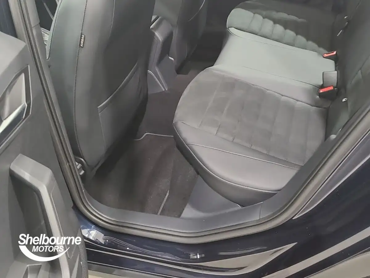 2022-seat-arona-10-tsi-xperience-lux-dsg-big-8