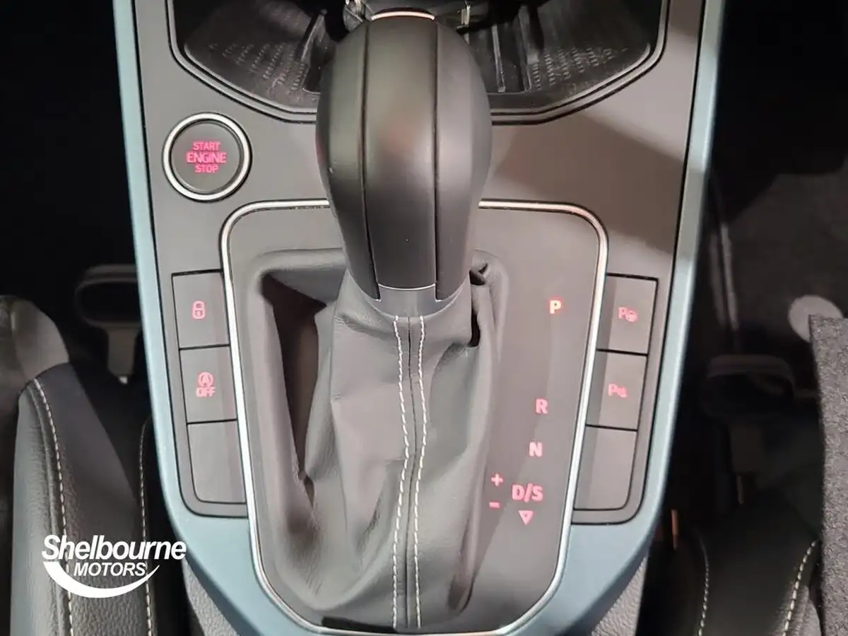 2022-seat-arona-10-tsi-xperience-lux-dsg-big-32