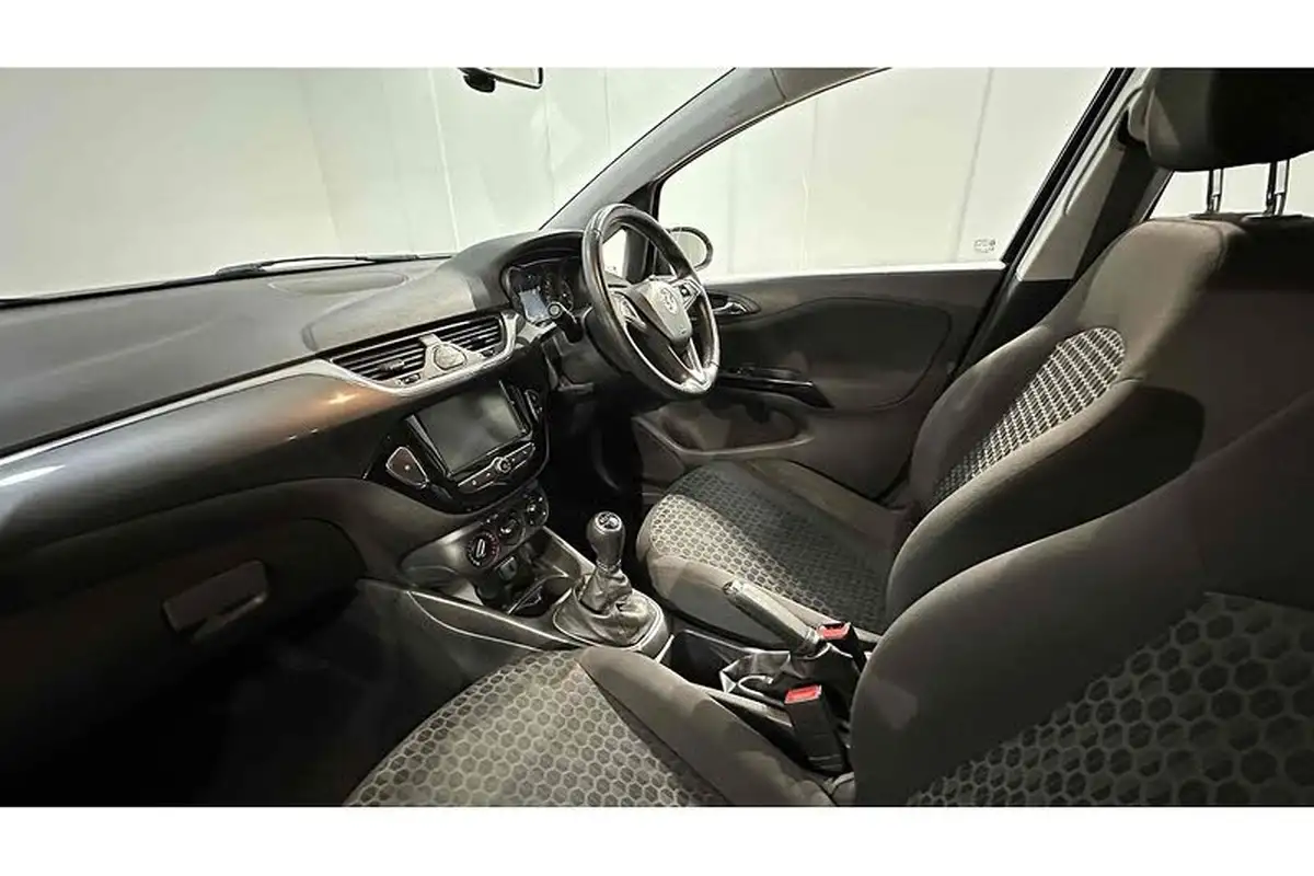 2018-vauxhall-corsa-14i-design-90ps-ecotec-5d-big-16