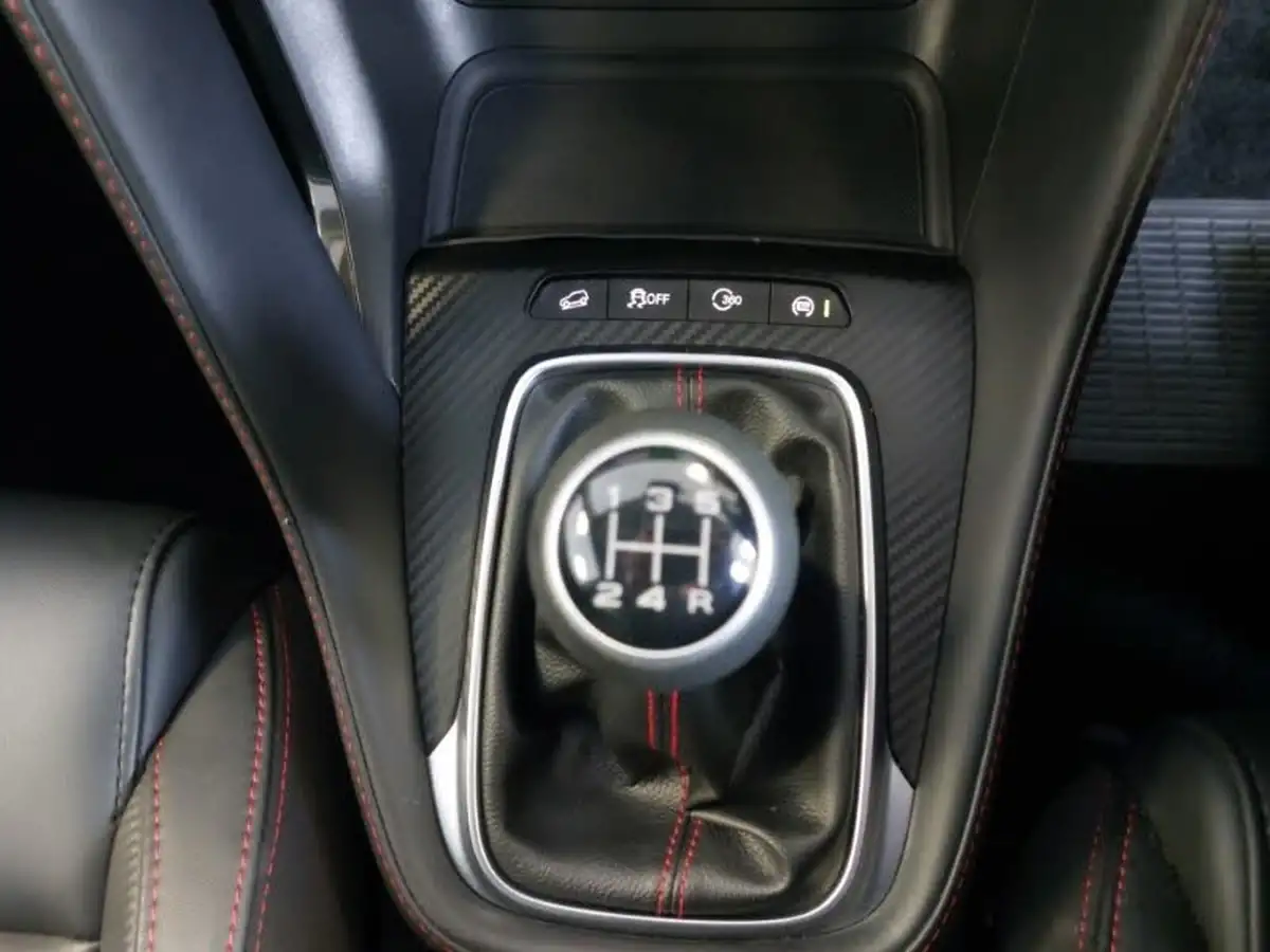 2023-mg-zs-suv-15-vti-tech-exclusive-big-13