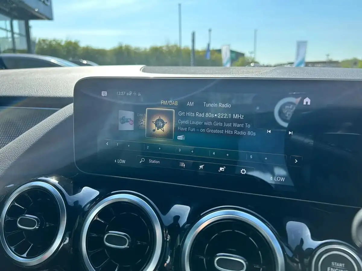 2021-mercedes-benz-gla-class-20d-gla-200d-sport-executive-big-13