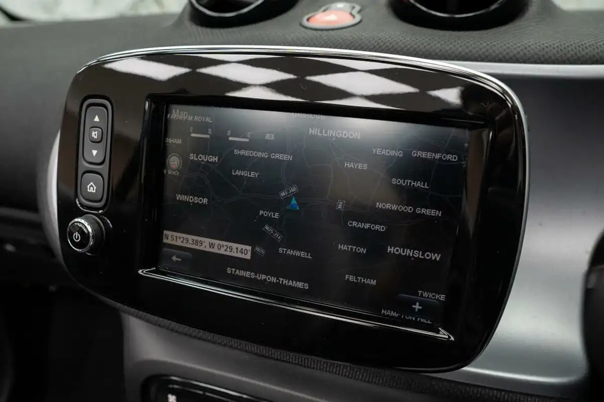 2018-smart-fortwo-10-prime-70bhp-premiumss-cabriolet-twinamic-big-16