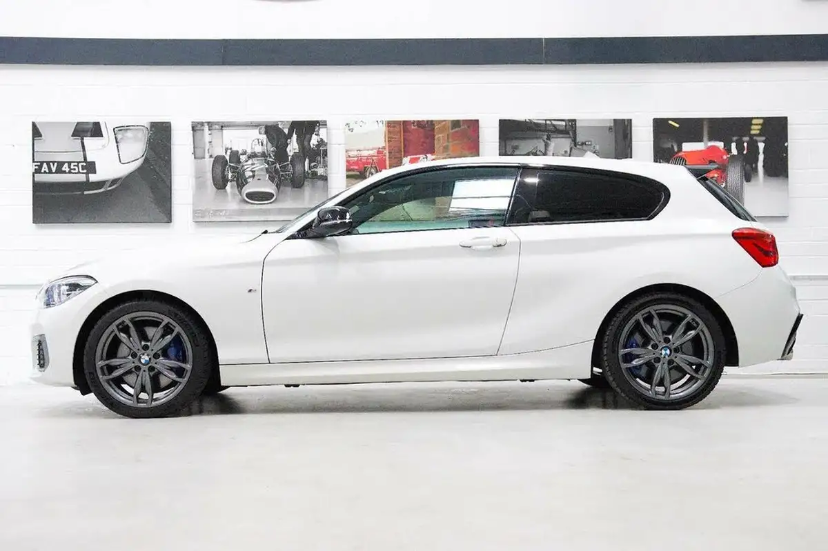 2017-bmw-1-series-30-m140i-3d-sport-auto-big-5