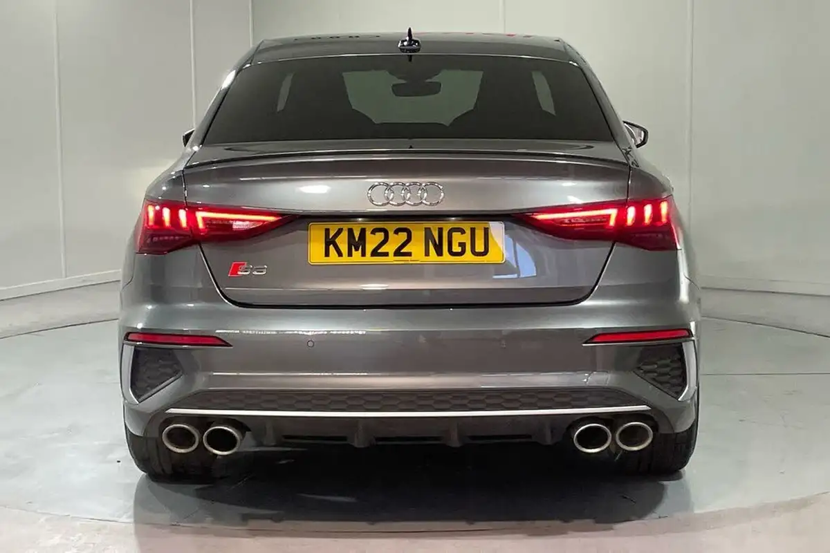 2022-audi-s3-20-tfsi-saloon-4d-big-7