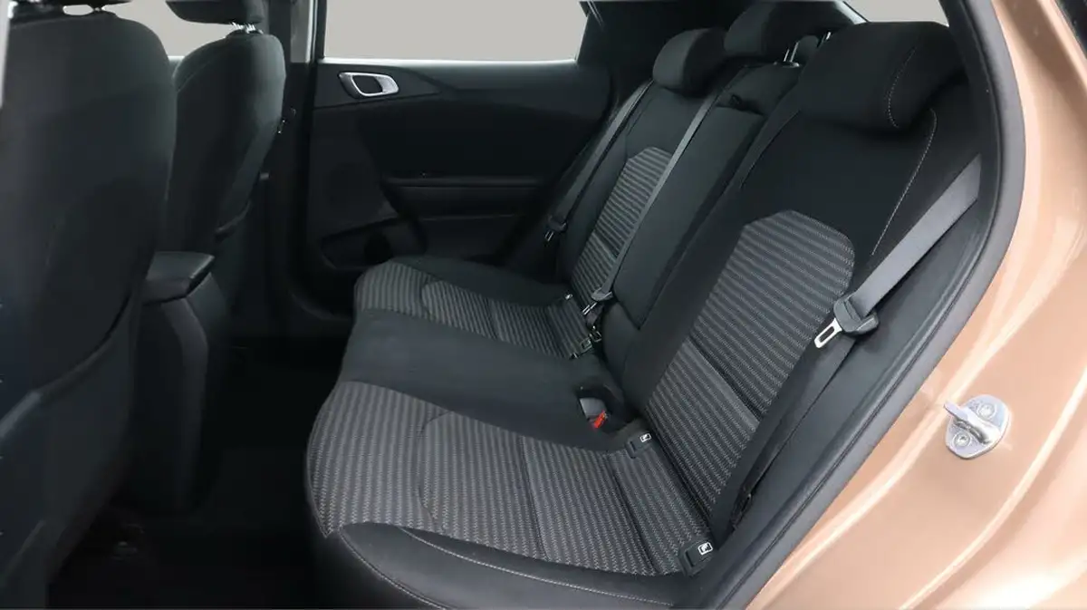 2022-kia-xceed-10-t-gdi-2-big-16