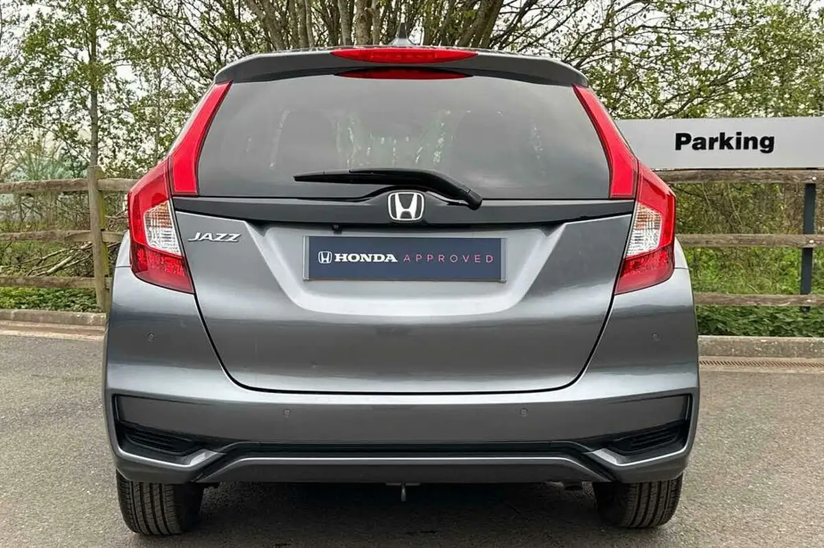 2019-honda-jazz-13-i-vtec-ex-navi-cvt-big-6