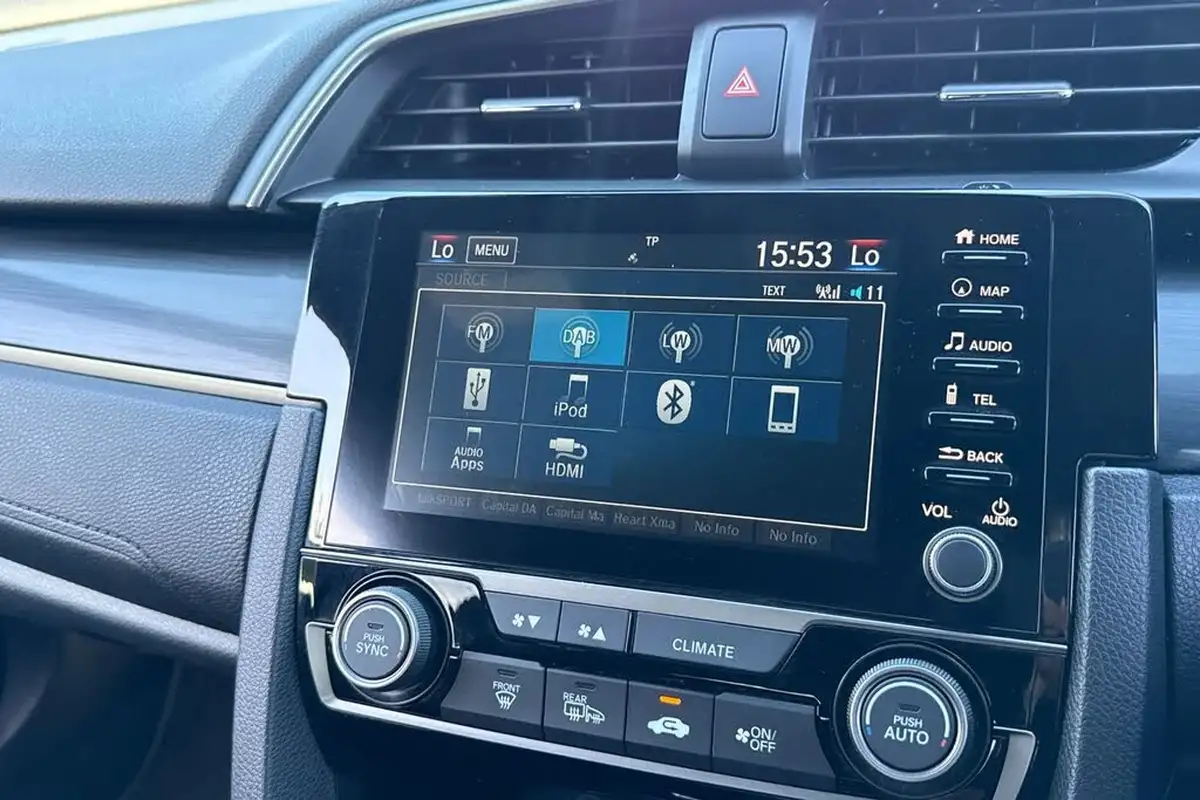 2020-honda-civic-10-vtec-turbo-sr-hatchback-5d-big-42