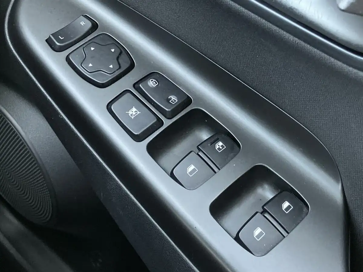 2020-hyundai-kona-10-t-gdi-play-big-17