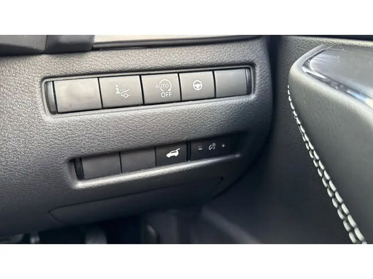 2022-nissan-qashqai-13-dig-t-tekna-140ps-mild-hybrid-big-28