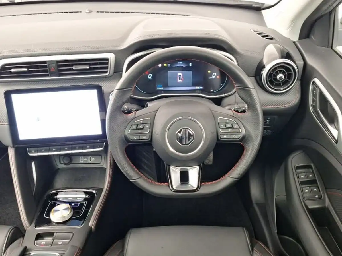 2023-mg-zs-suv-e-trophy-ev-156ps-long-range-big-6