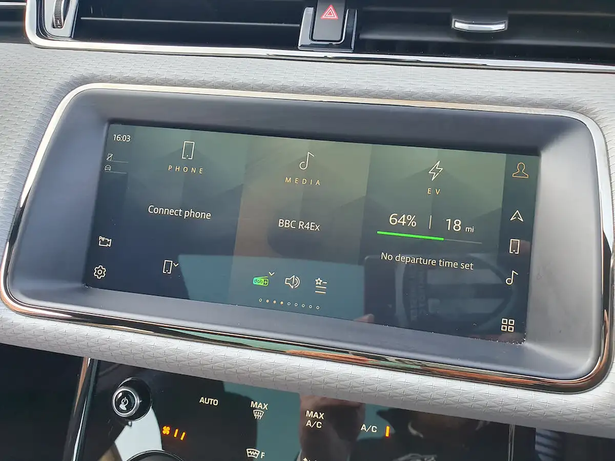 2021-land-rover-range-rover-evoque-15-p300e-r-dynamic-s-big-40