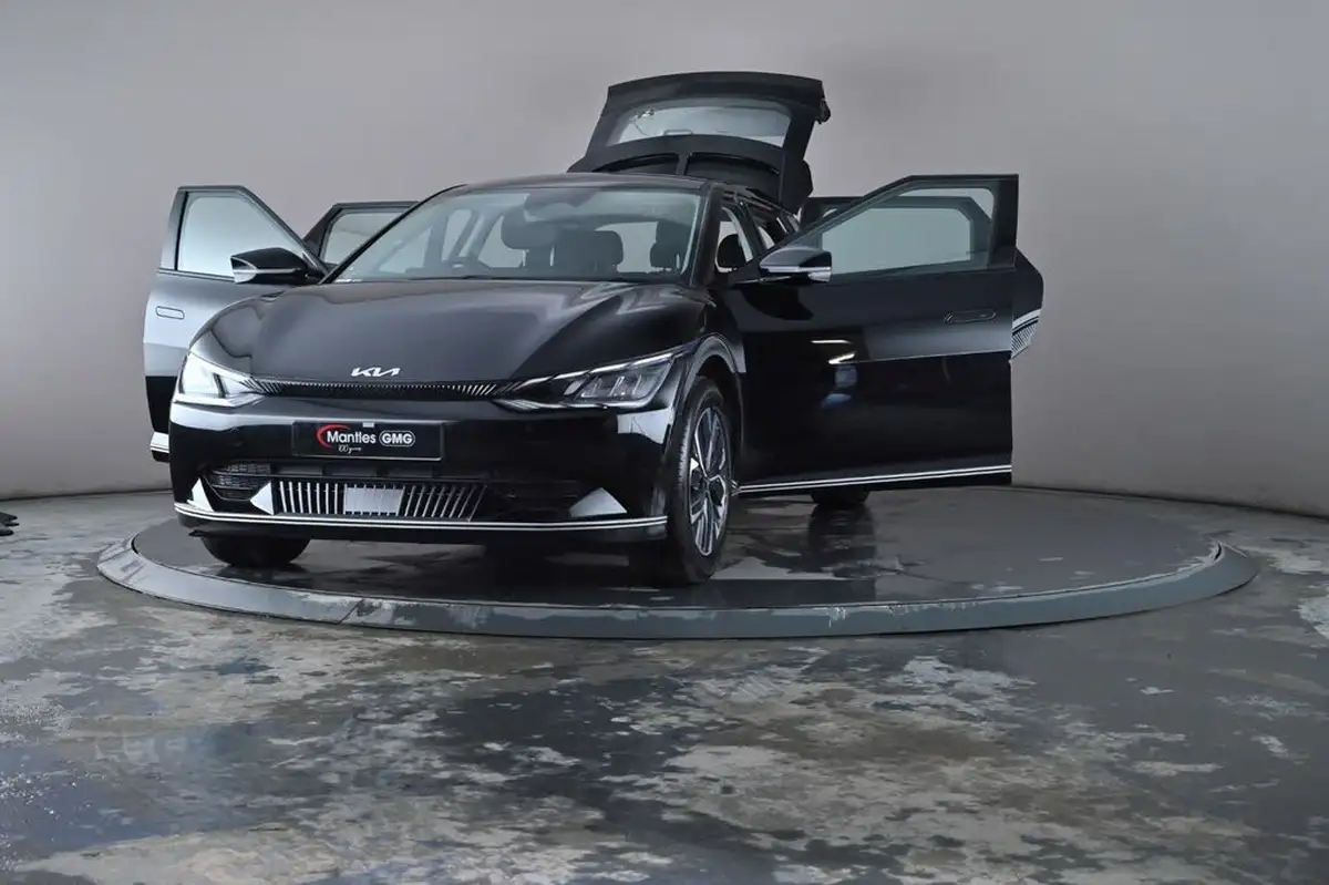 2023-kia-ev6-e-air-big-33