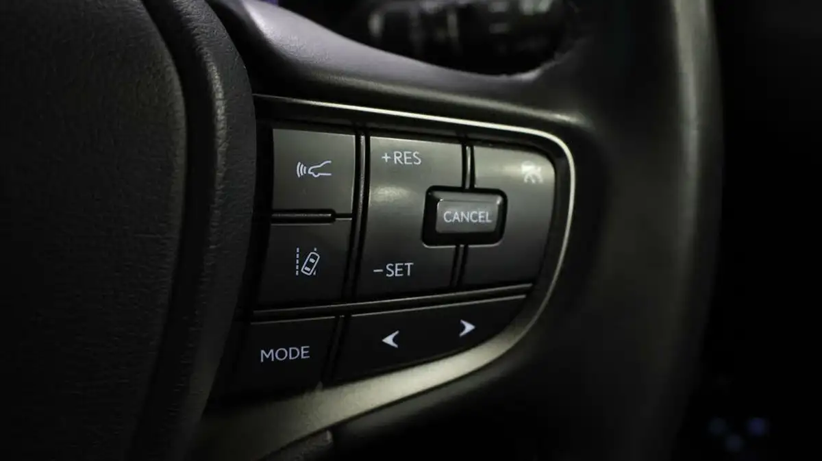 2022-lexus-ux-250h-20-ux-184bhp-without-navigation-big-22