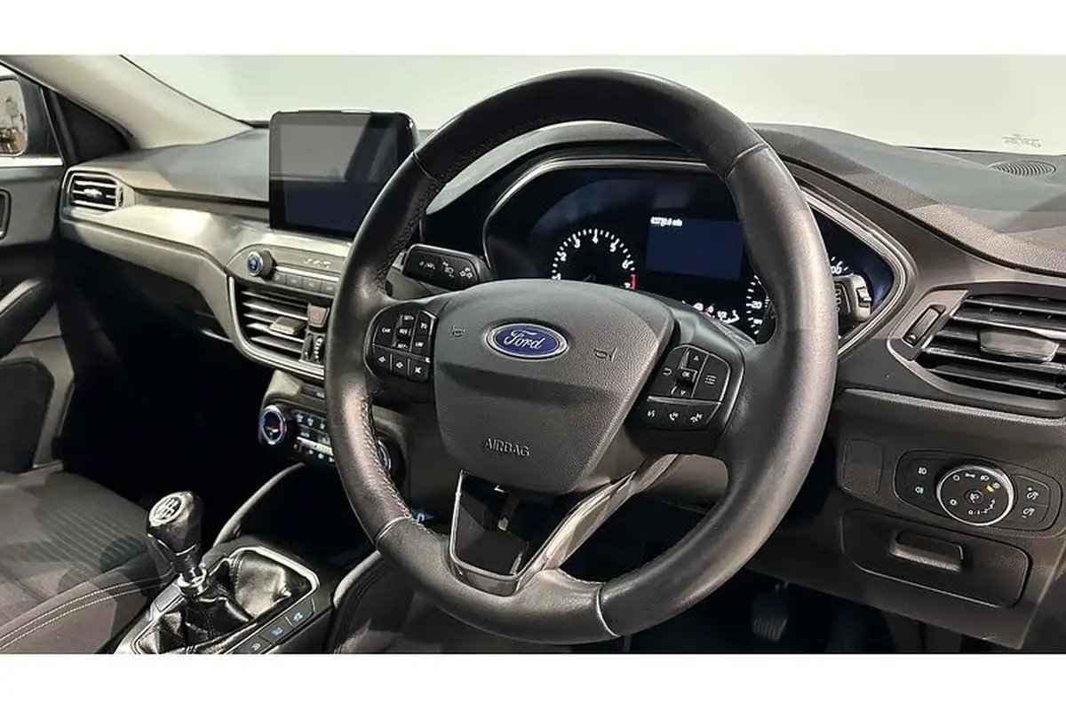 2019-ford-focus-10t-titanium-ss-hatchback-big-22