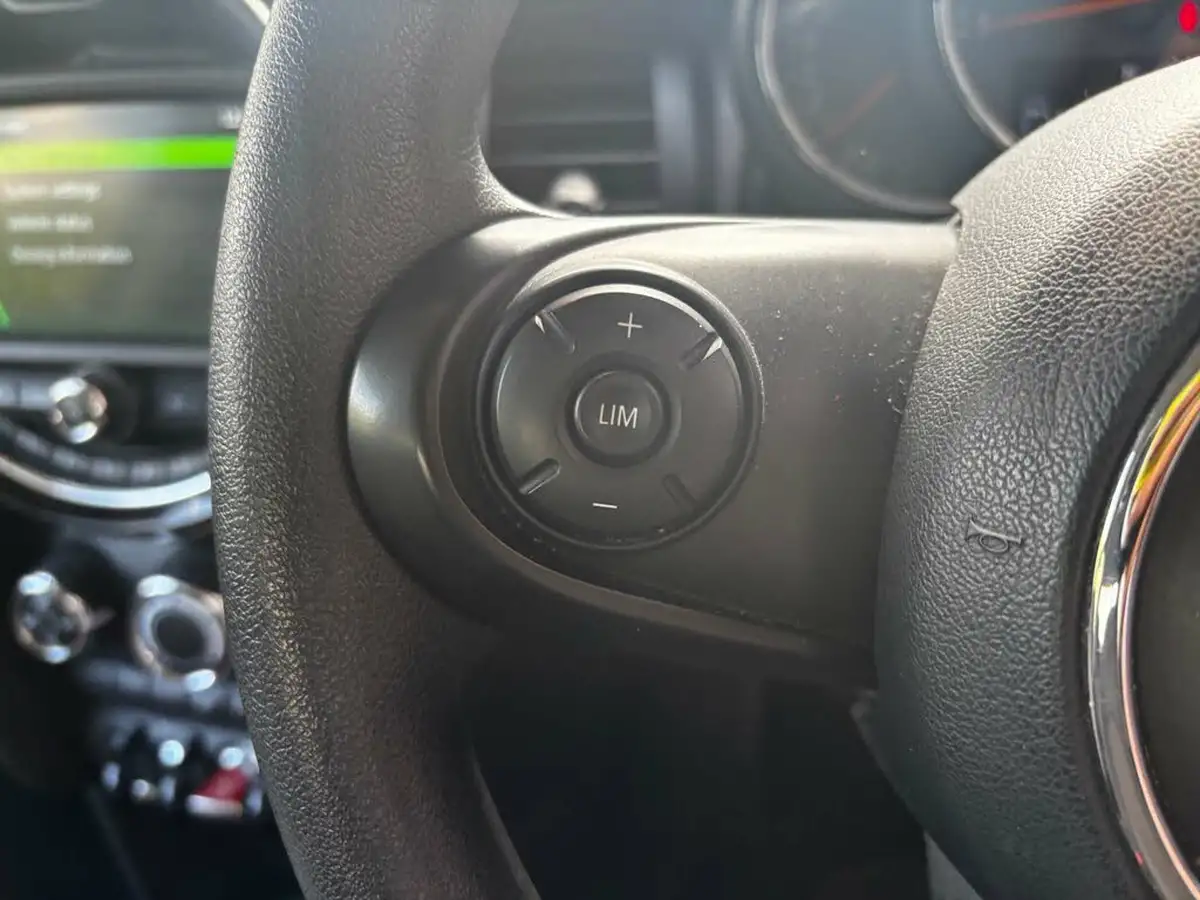 2019-mini-cooper-15-one-classic-101bhp-3d-big-13