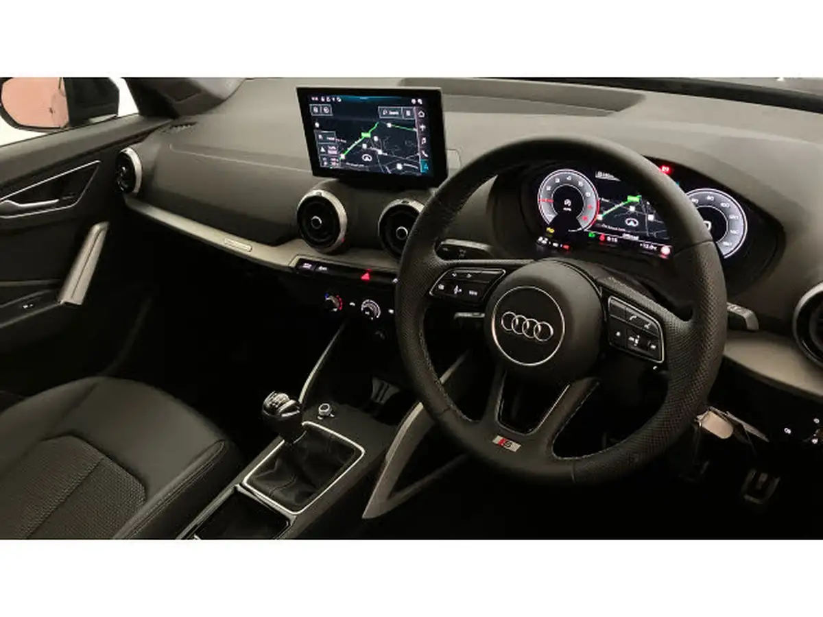 2024-audi-q2-10-30-tfsi-s-line-116ps-big-5