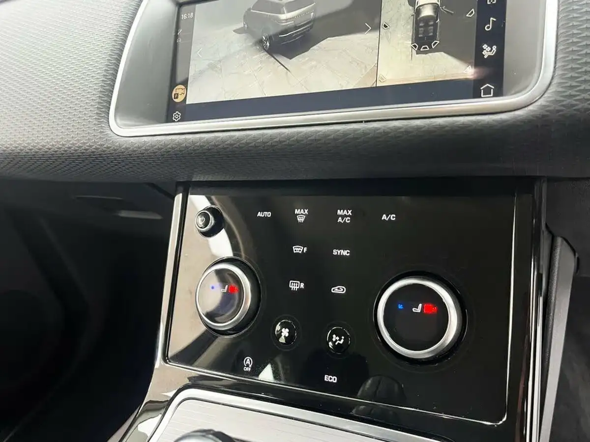 2021-land-rover-range-rover-evoque-20-d165-evoque-big-22