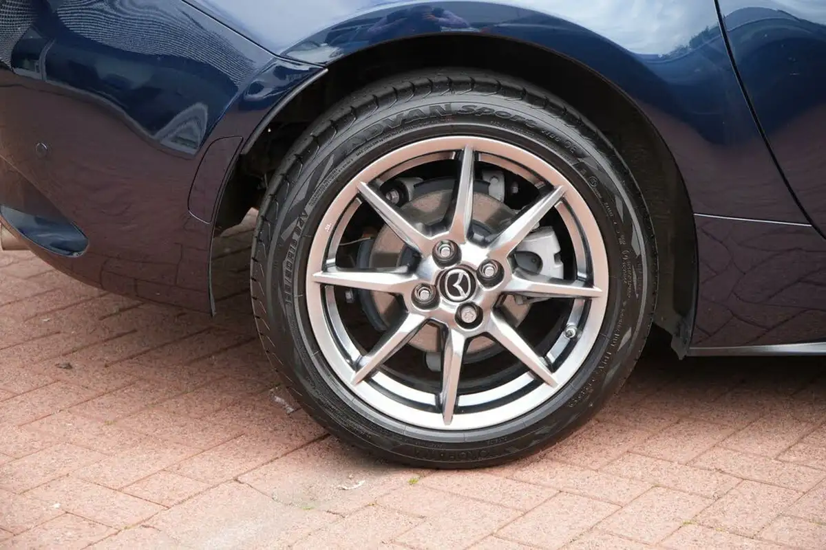 2024-mazda-mx-5-15-exclusive-line-roadster-big-32