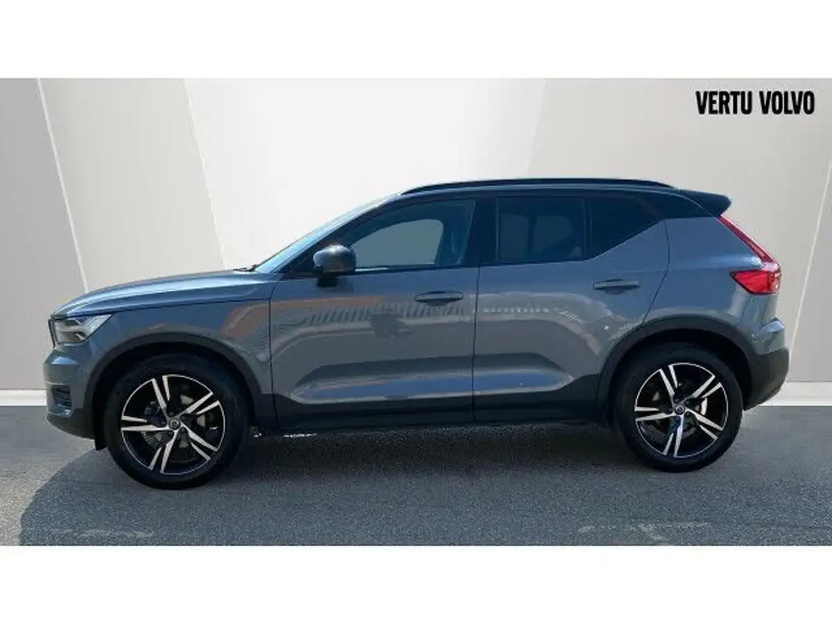 2022-volvo-xc40-15-t3-r-design-auto-big-7