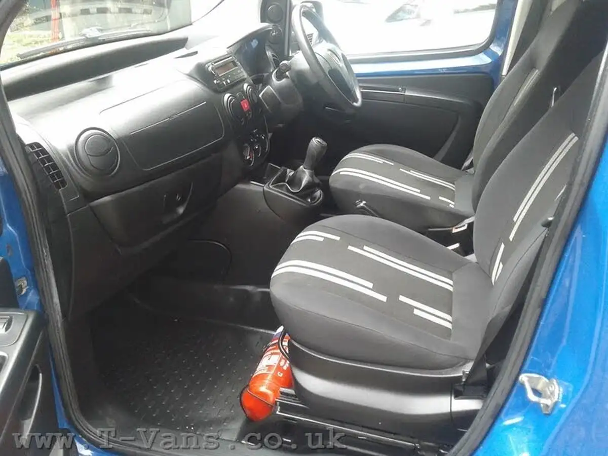 2015-fiat-fiorino-13jtd-cargo-sx-big-9