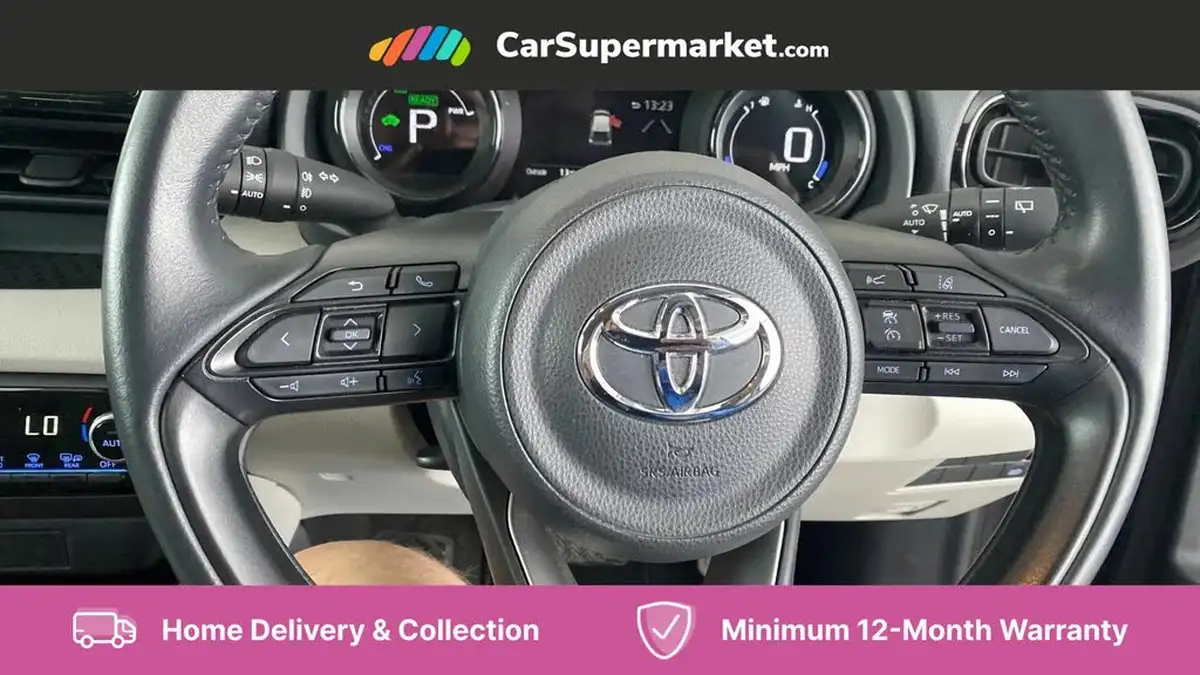 2021-toyota-yaris-15-vvt-i-excel-big-24