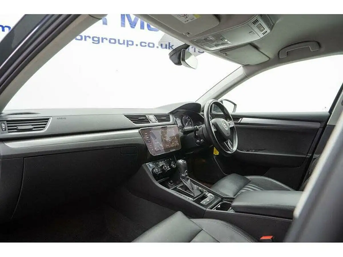 2018-skoda-superb-20tdi-scr-se-l-executive-150ps-estate-dsg-big-23