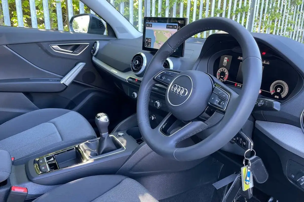 2025-audi-q2-15-35-tfsi-sport-big-24