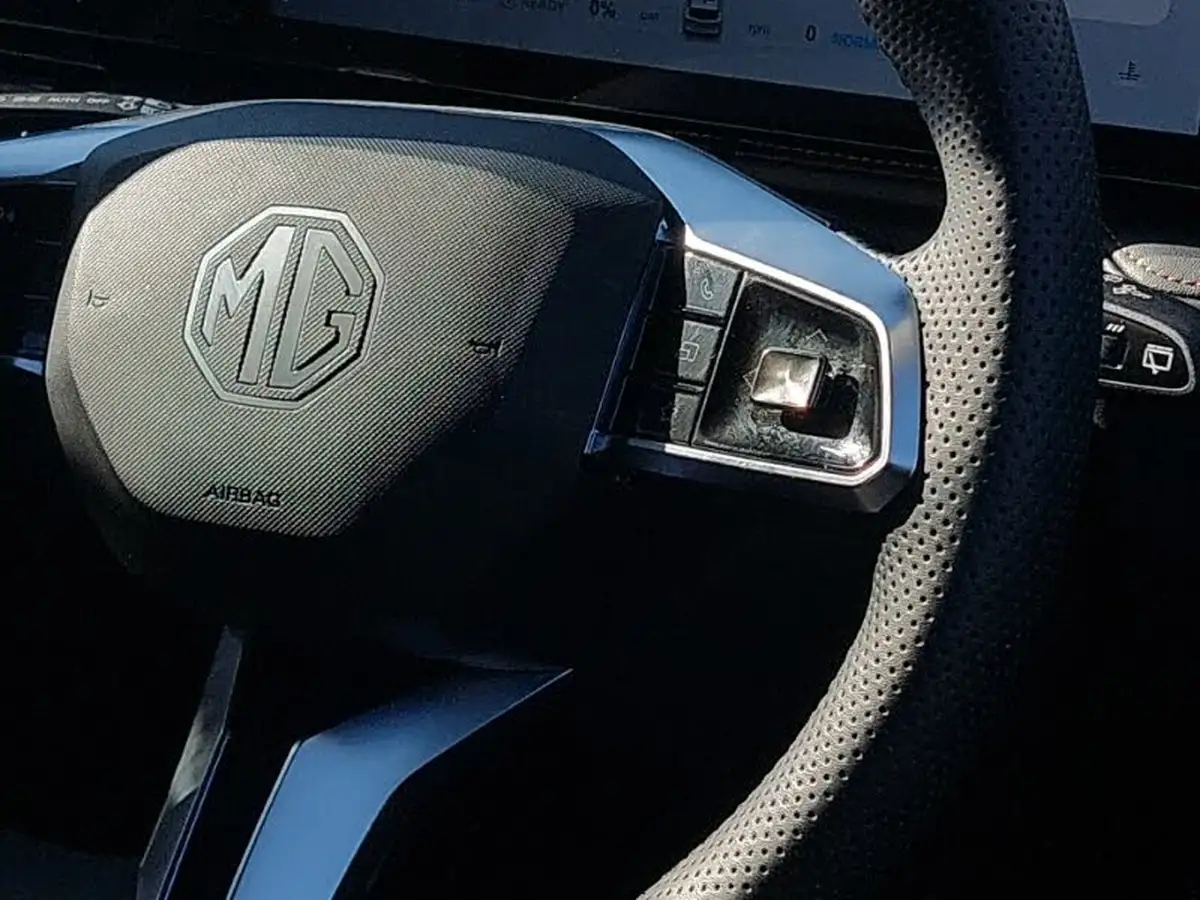 2024-mg-hs-15t-gdi-trophy-273ps-plug-in-hybrid-1496cc-auto-big-12