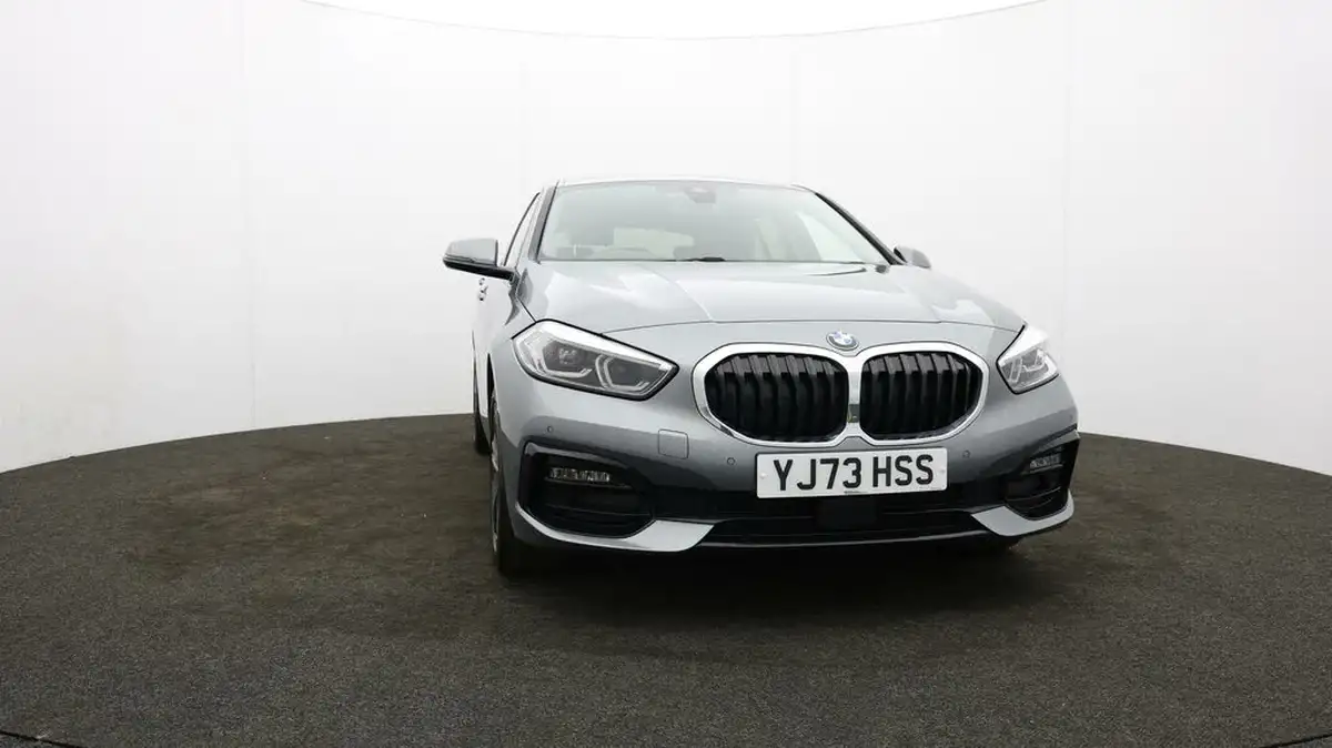 2024-bmw-1-series-15-118i-sport-dct-big-43
