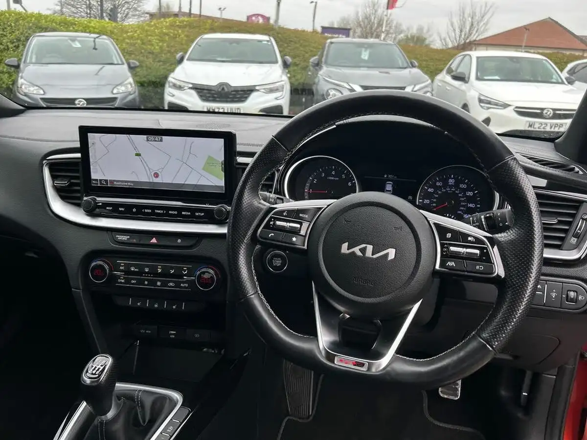 2021-kia-ceed-15-t-gdi-gt-line-big-17