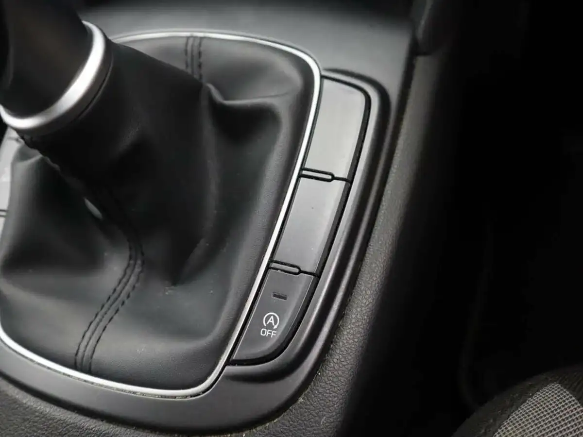 2019-hyundai-kona-10-t-gdi-se-big-19
