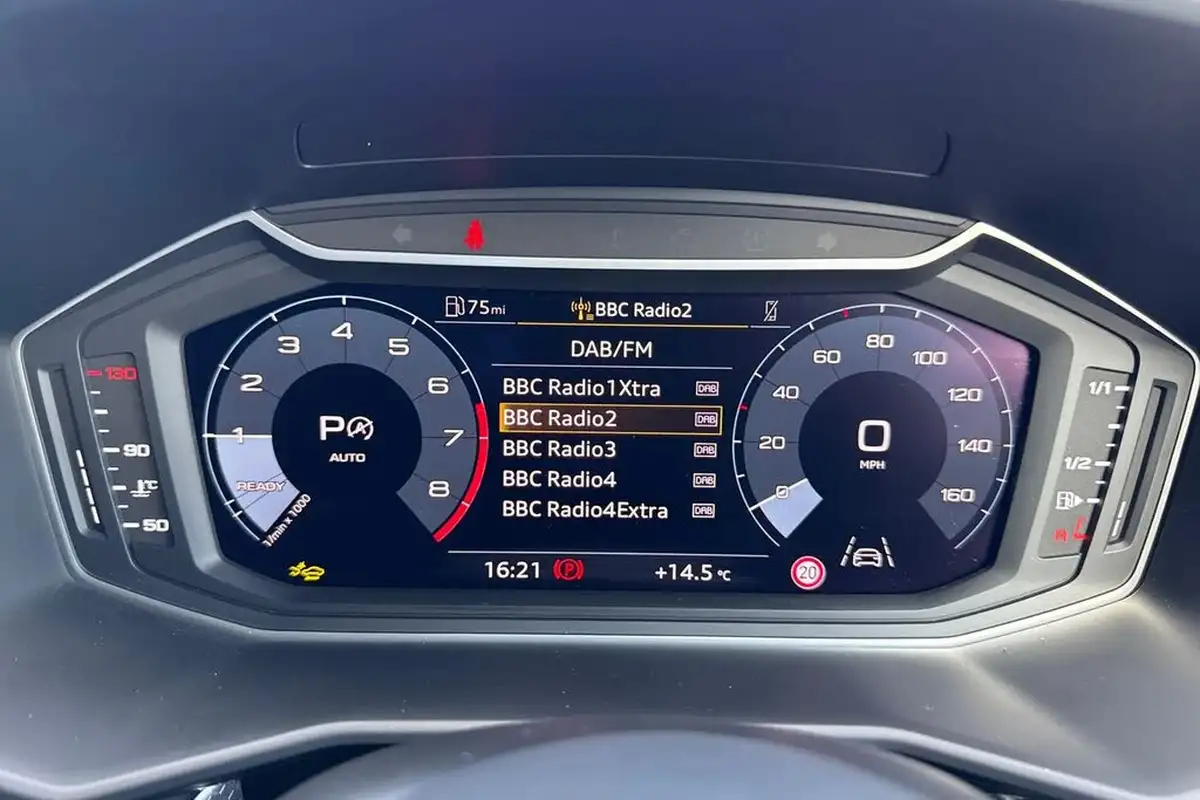 2024-audi-a1-10-30-tfsi-black-edition-116ps-s-tronic-big-27