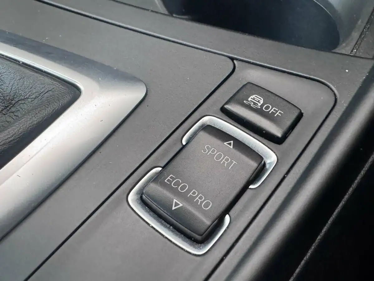 2015-bmw-2-series-20-228i-m-sport-coupe-auto-big-30