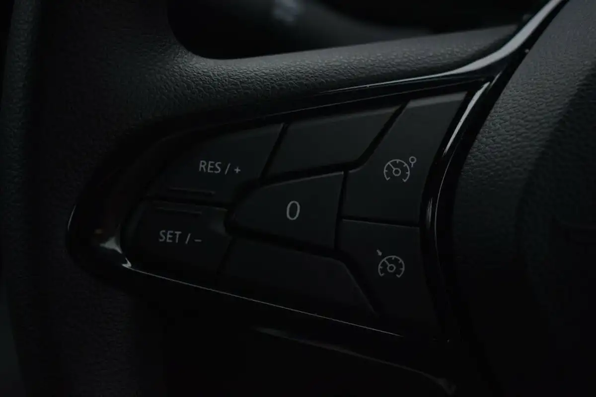 2024-renault-kangoo-e-ll21-e-tech-advance-rc-panel-big-14