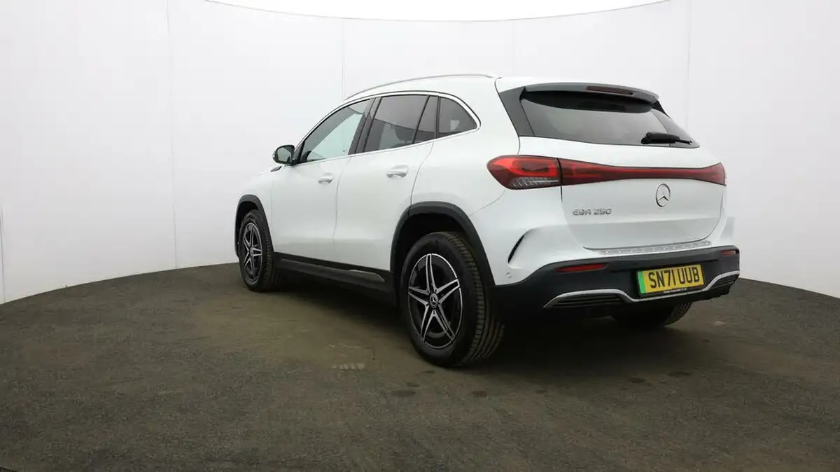 2021-mercedes-benz-eqa-e-eqa-250-amg-line-big-36