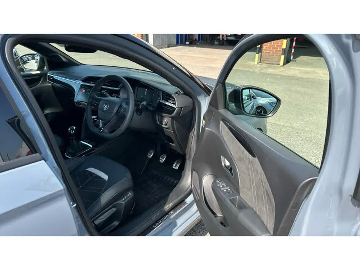2024-vauxhall-corsa-12-turbo-ultimate-100ps-big-35