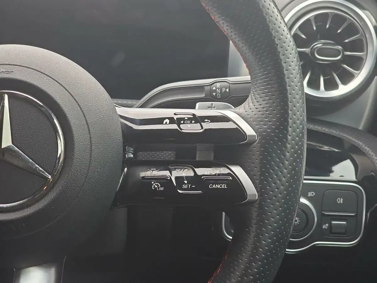 2024-mercedes-benz-a-class-13-a200-amg-line-premium-hatchback-5d-big-12