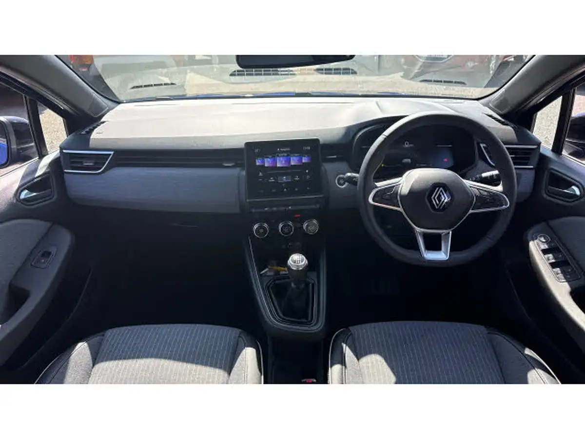 2024-renault-clio-10-tce-techno-big-9