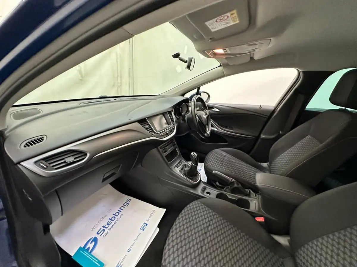 2020-vauxhall-astra-15-turbo-d-business-edition-nav-105ps-hatchback-big-23