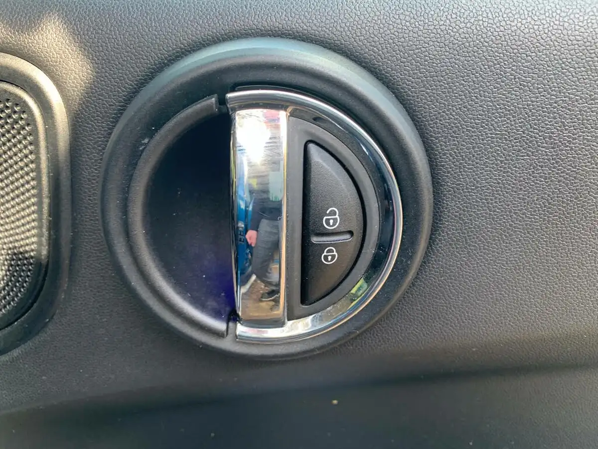 2018-mini-countryman-15-cooper-classic-ss-big-24