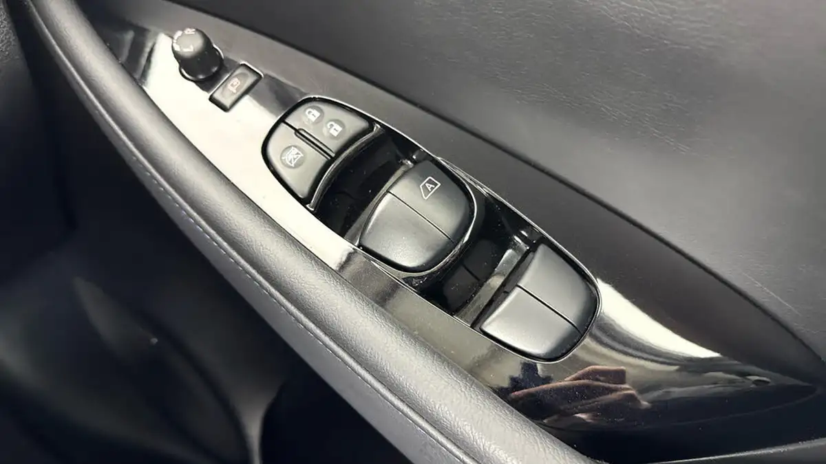 2021-nissan-leaf-e-e-tekna-big-20
