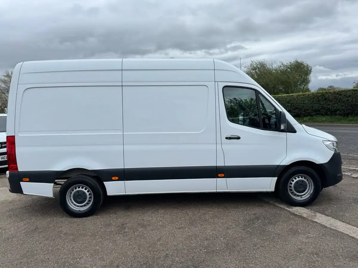 2022-mercedes-benz-sprinter-20cdi-315-l3h2-progressive-150pseu6d-panel-eco-gear-360-big-3