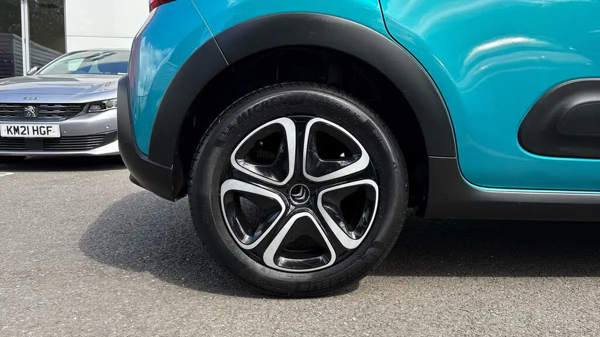 2021-citroen-c3-12-puretech-sense-big-15