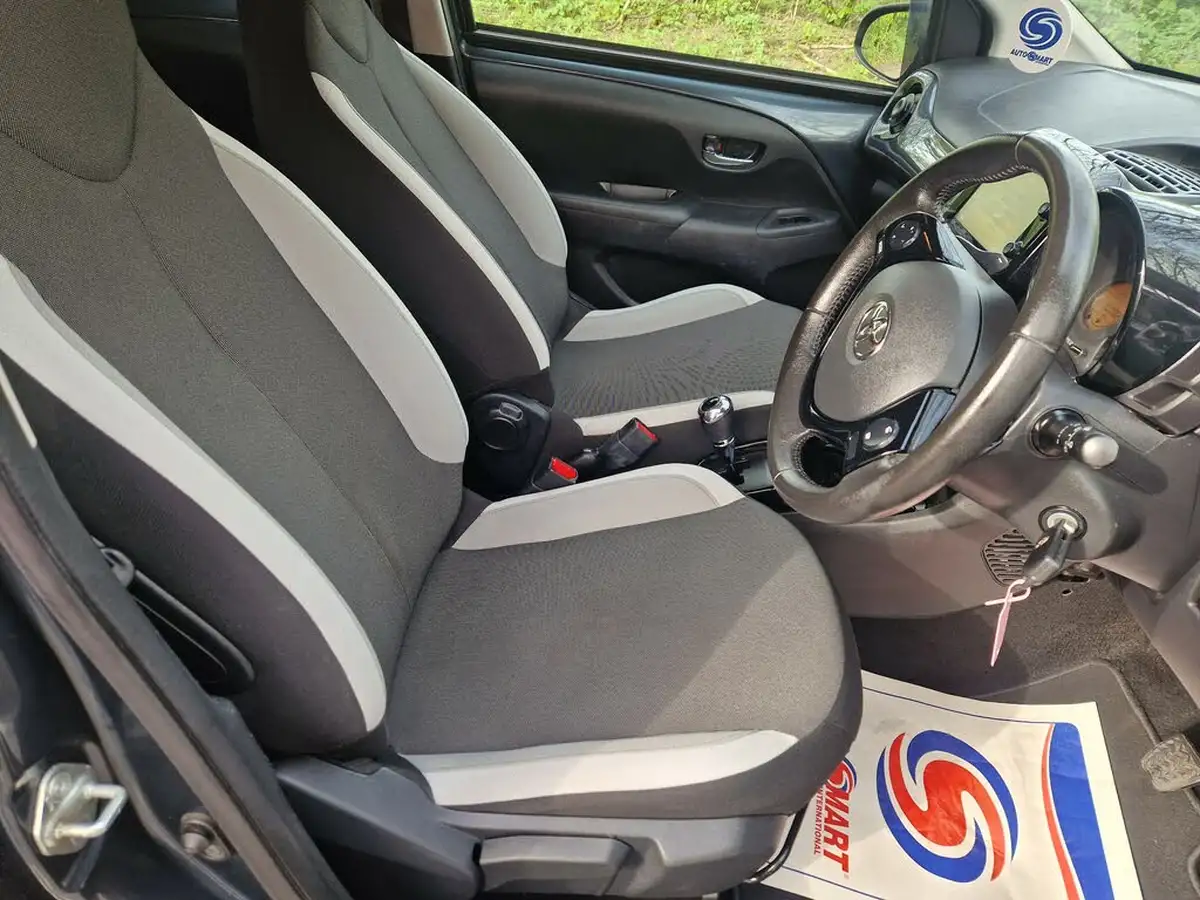 2018-toyota-aygo-10-vvt-i-x-press-71bhp-x-shift-big-22