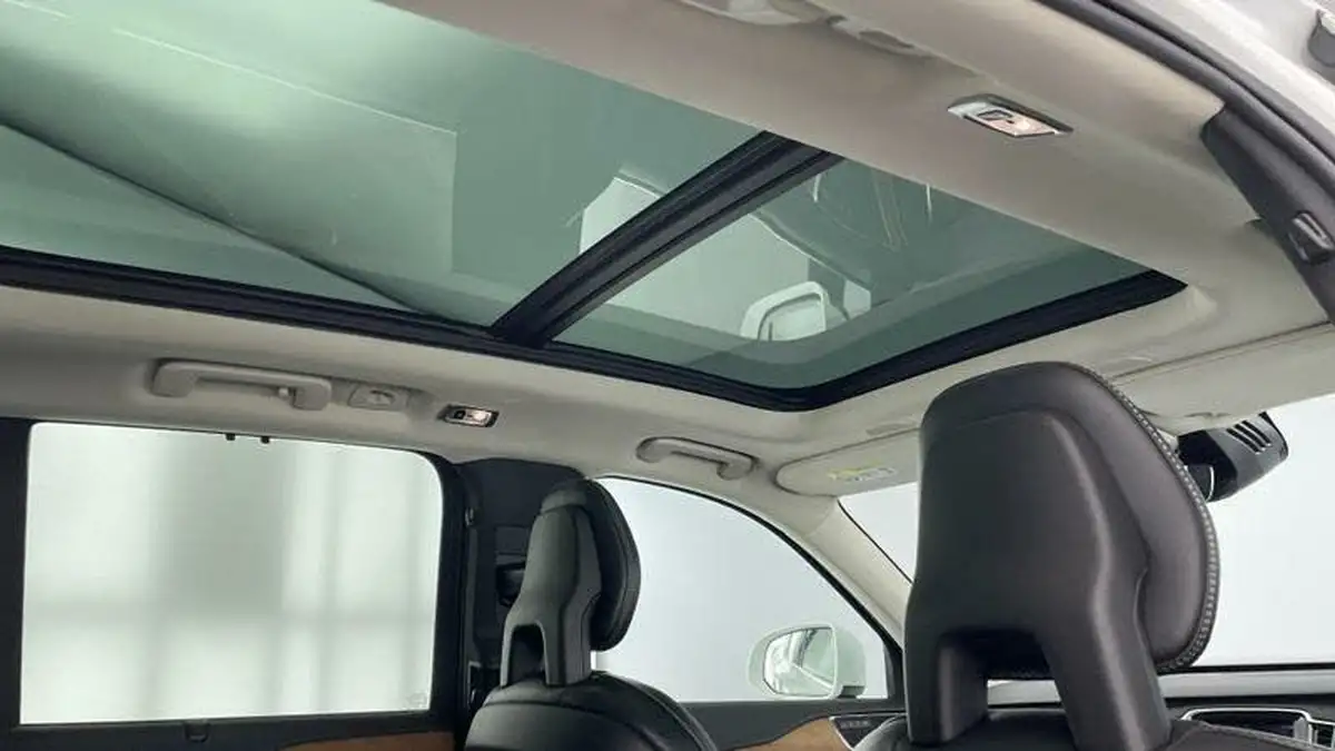 2017-volvo-xc90-20td-d5-inscription-auto-big-25