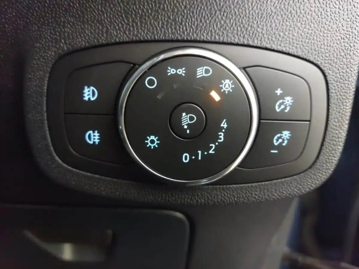 2022-ford-fiesta-10t-titanium-100ps-big-13